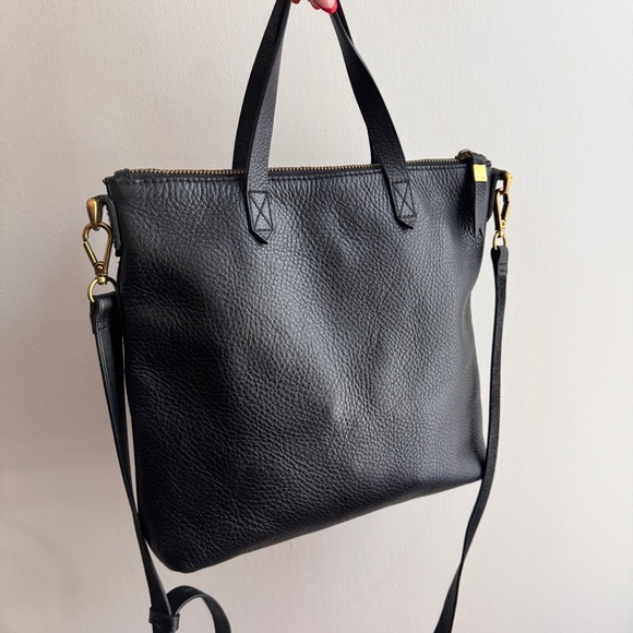 MADEWELL Leather Zip-Top Transport Crossbody Bag True Black - Picture 2 of 15